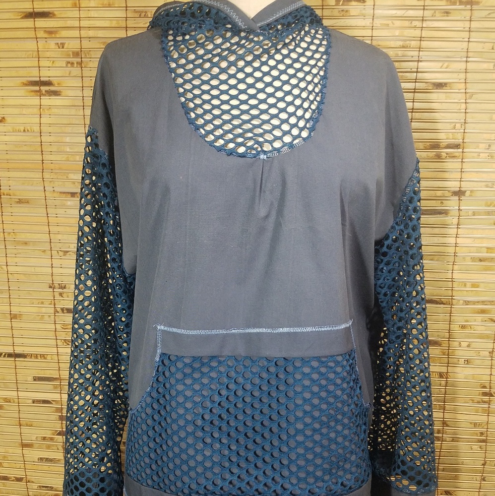 Pullover Lightweight Mesh Hooded Jacket